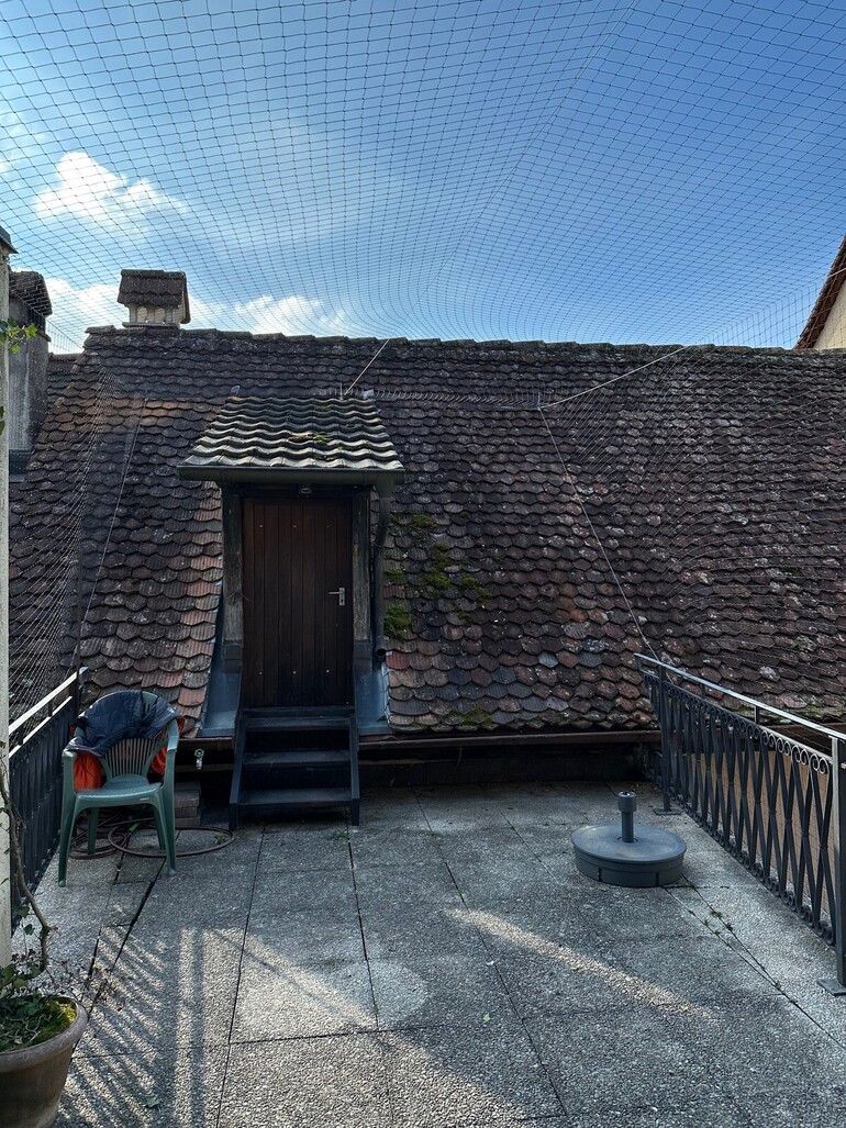Le filet est et reste presque invisible lorsque l'on est sur la terrasse